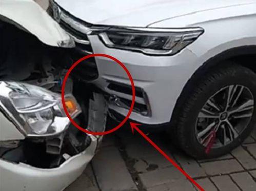 国产比亚迪撞日系车视频,国产与日系碰撞背后的故事