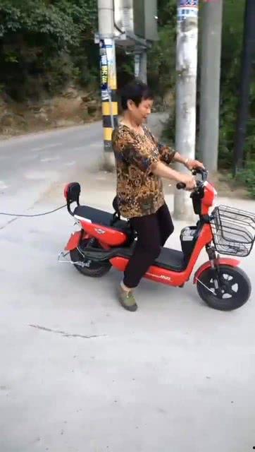 国产电动车搞笑视频合集