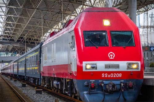 国产火车启动全过程视频,揭秘现代化铁路动力之源